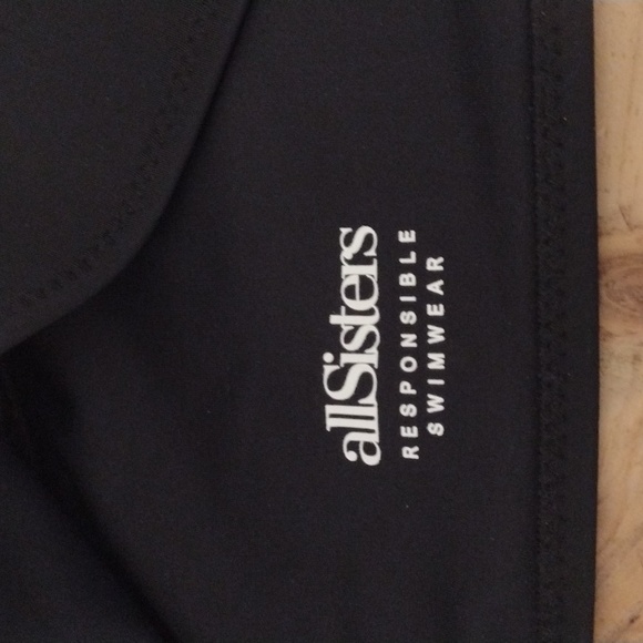 AllSisters Responsible Swimwear Black ScorpII Swim Top Size XS NWT - Picture 5 of 12